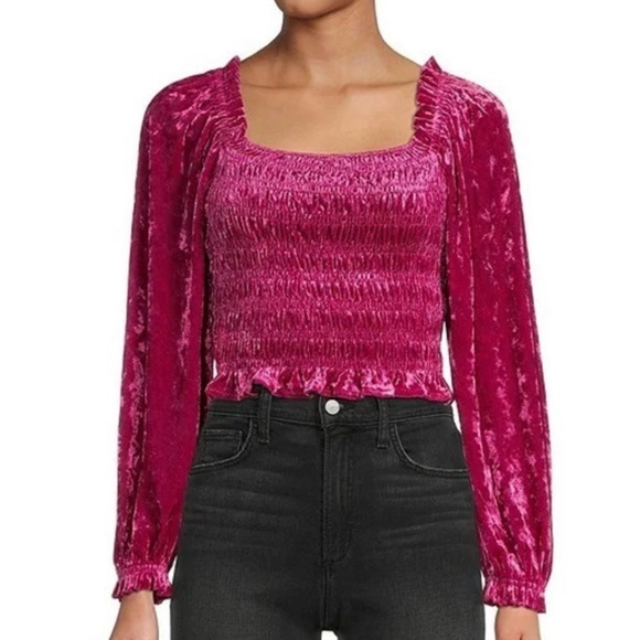 En Saison Danbury Crushed Velvet Long Sleeve Smocked Top - Picture 1 of 7